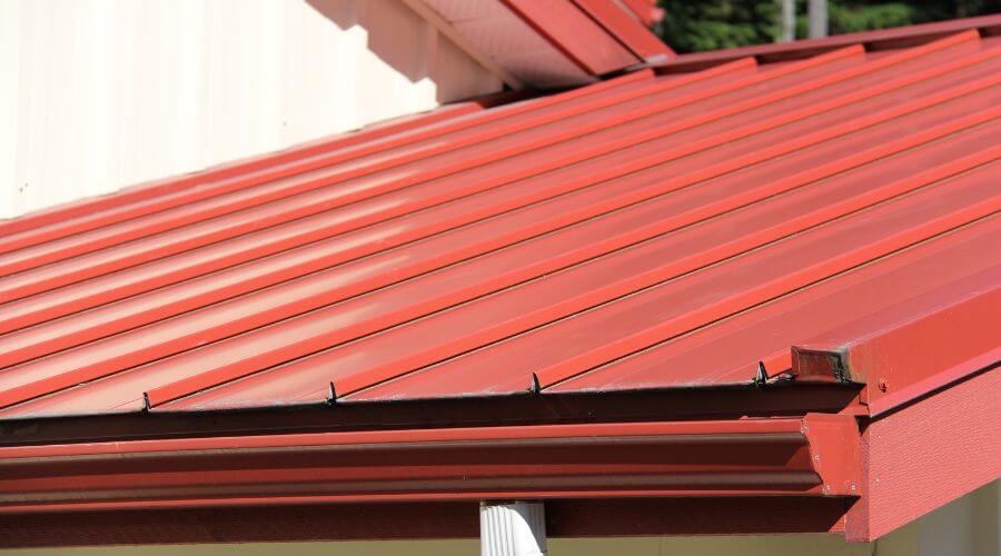 Professional gutter cleaning services in Hoyt, KS
